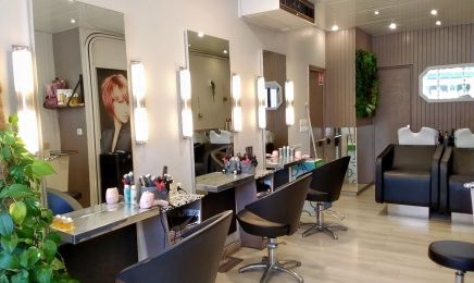 Valerie Coiffure : Coiffeur à Requista