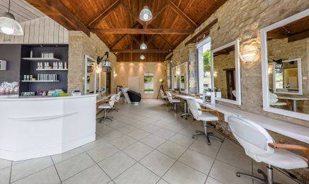 Zenitude : Coiffeur à Ploumagoar