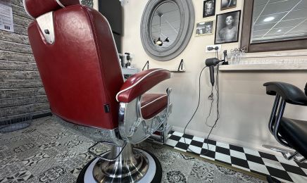 Bouc Et Miss Hair  : Coiffeur à Villeneuve-Saint-Germain