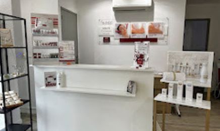 Guinot - Salses-le-Château Institut Bernadette : Manucure à Salses-le-Château