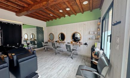 Flots Coiffure - Les Mathes : Coiffeur à Les Mathes