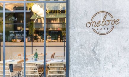 One Love Café : Coiffeur à Nice