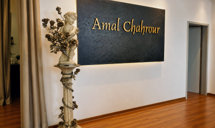 Amal Chahrour: Nagelstudio in Arnsberg
