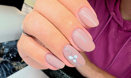 Nail lounge by Julia : Nagelstudio in Gütersloh