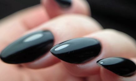 Art Shapes Nails : Institut de beauté à Brigueuil