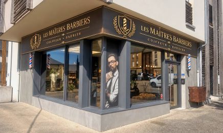 Les Maitres Barbiers : Barbier à L'Hermitage