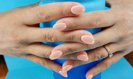 Hélégance nails : Manucure à Caluire-et-Cuire