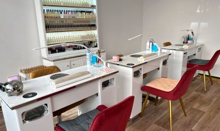 Mon Cheri Nail Boutique: Nagelstudio in München