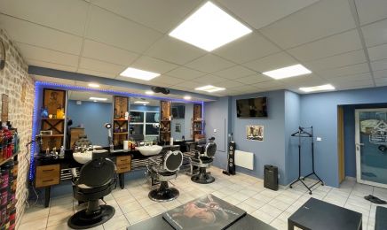 Coiffeur barbier harun  : Barbier à Villers-le-Lac