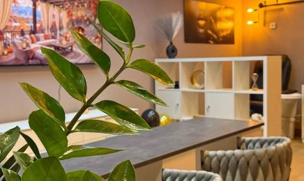 SOVA Beauty Studio: Kosmetikstudio in Germering
