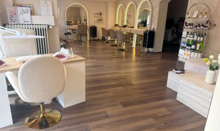 Amluxe Haarstudio: Kosmetikstudio in Frankfurt am Main