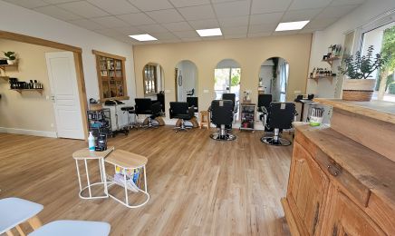 Sarl Daux'hair Coiffure : Coiffeur à Saint-Claude-de-Diray