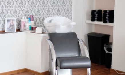 Haarstudio NH : Friseur in Berlin