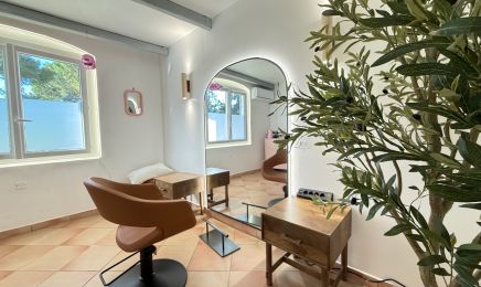 Mélanie Laval - Coloriste : Coiffeur à La Fare-les-Oliviers