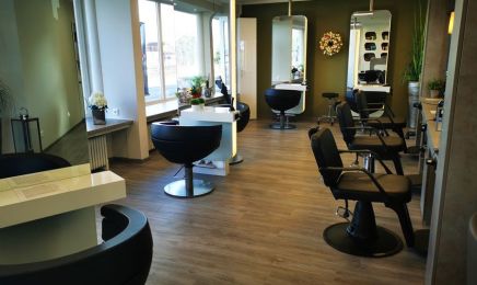 Föhn & Klön Inh. Tanja Pollmann Friseursalon: Friseur in Hude