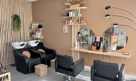 Le Reflet de Manon : Coiffeur à Saussan