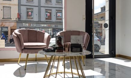 La jolie Poudrée 2  : Manucure à Amiens