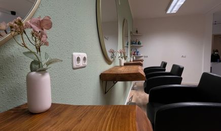 Friseursalon Colorful: Friseur in Kaufering
