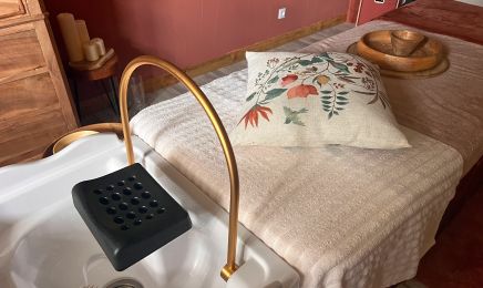 Camille Beauté Holistique : Manucure à Maulichères