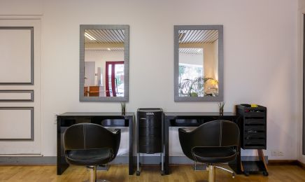 Rien qu'un Instant : Coiffeur à Plerguer