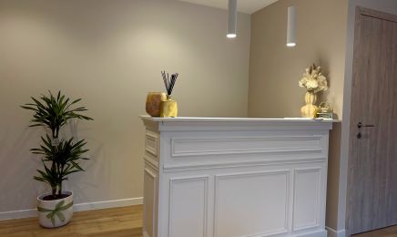 Institut NH beauty  : Manucure à Tinlot