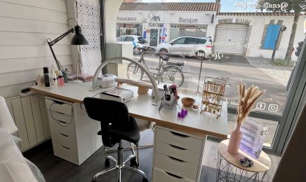 La Beauté des Mains et du Regard : Manucure à Noirmoutier-en-l'Île