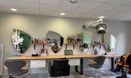 Menilook : Coiffeur à Ménil
