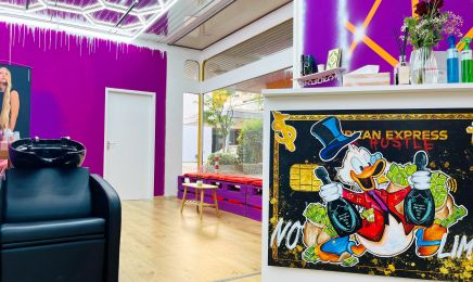 Los Angeles Friseur: Kosmetikstudio in München