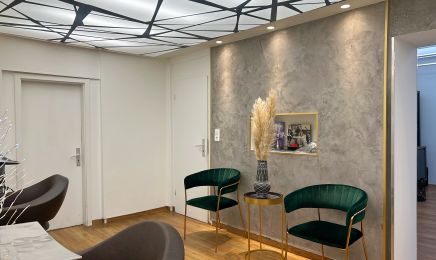 Friseursalon Haar Punkt Pasing: Friseur in München