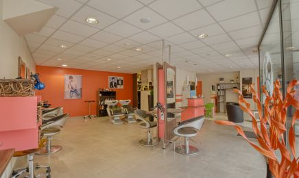 Brun de folie : Coiffeur à Plémet