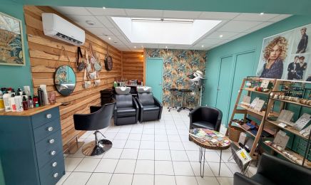 Les ciseaux de Virginie  : Coiffeur à Coutouvre