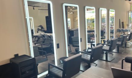 Salon Monic: Friseur in Karlsfeld