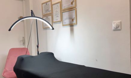 Éclat de cils  : Institut de beauté à Redessan