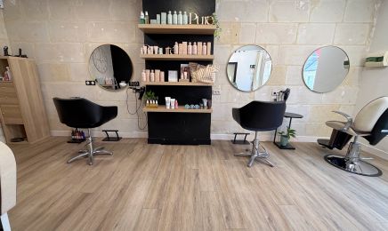 Urban Hair by Pauline : Coiffeur à Sainte-Catherine-de-Fierbois