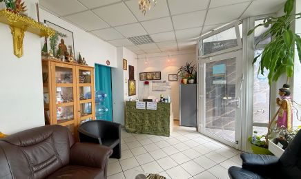 Jaroenporl Thaimassage: Kosmetikstudio in Köln