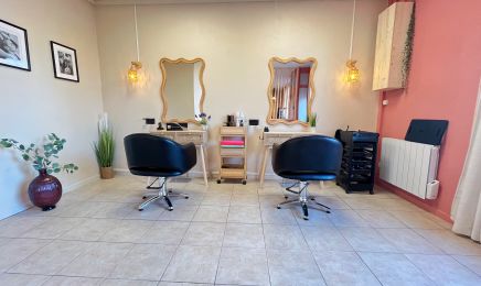 Autour de la Frange  : Coiffeur à Cauchy-à-la-Tour