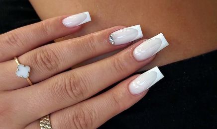 LOVELYNAILS : Institut de beauté à Montélimar 