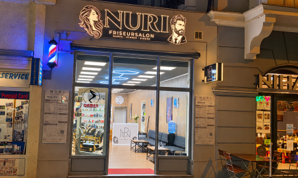 NURI Friseursalon: Kosmetikstudio in München