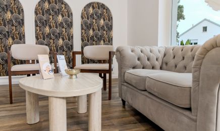 Naraa Cosmetics: Kosmetikstudio in Lübbecke