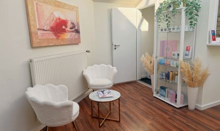 Schönheitsinstitut Augsburg: Nagelstudio in Augsburg
