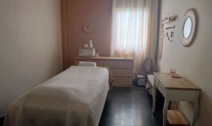 Madérothérapie & Massages - Drainage Lymphatique - Kobido à L'instanté par Laurie Petit  : Institut de beauté à Lissieu