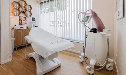 A Fleur de Peau : Manucure à Sanary-sur-Mer