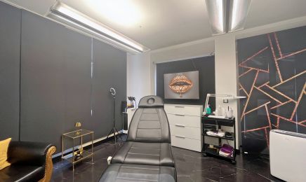 ÄSTHETIK INSTITUT ALMA: Friseur in Traunreut