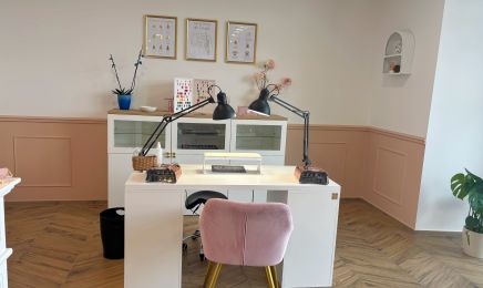 Éclat d’Ongles : Manucure à Le Bignon