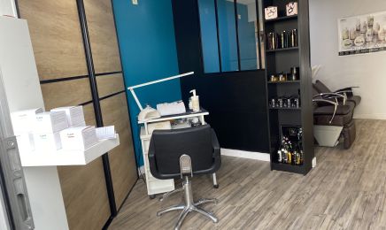 Wellness Coiffure Esthétique  : Manucure à Magnac-sur-Touvre