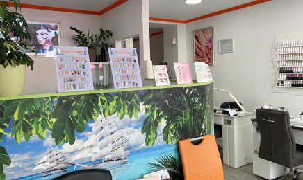 Beauty Nails- Home Nails For You -Nails By Thuy: Nagelstudio in Berlin