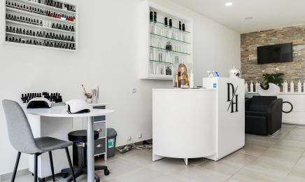 DH By Ahlem  : Coiffeur à Antibes