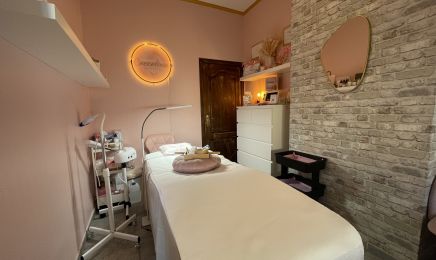 Coccolina estetica by M : Institut de beauté à Herstal
