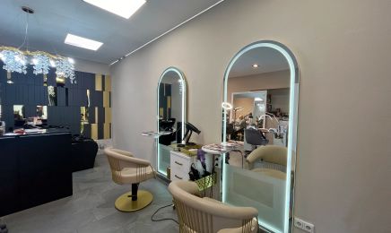 Arlett Beauty Friseursalon: Kosmetikstudio in Rosenheim