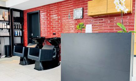 Salon Sidar: Kosmetikstudio in Stuttgart